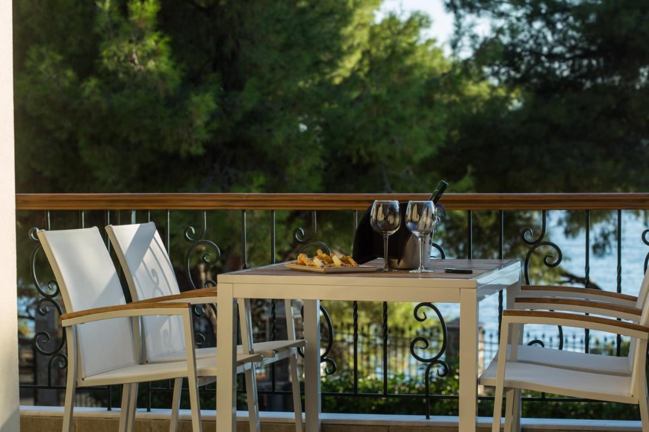 Moriel Seaside Homes Suites Elia Nikitis Exterior photo